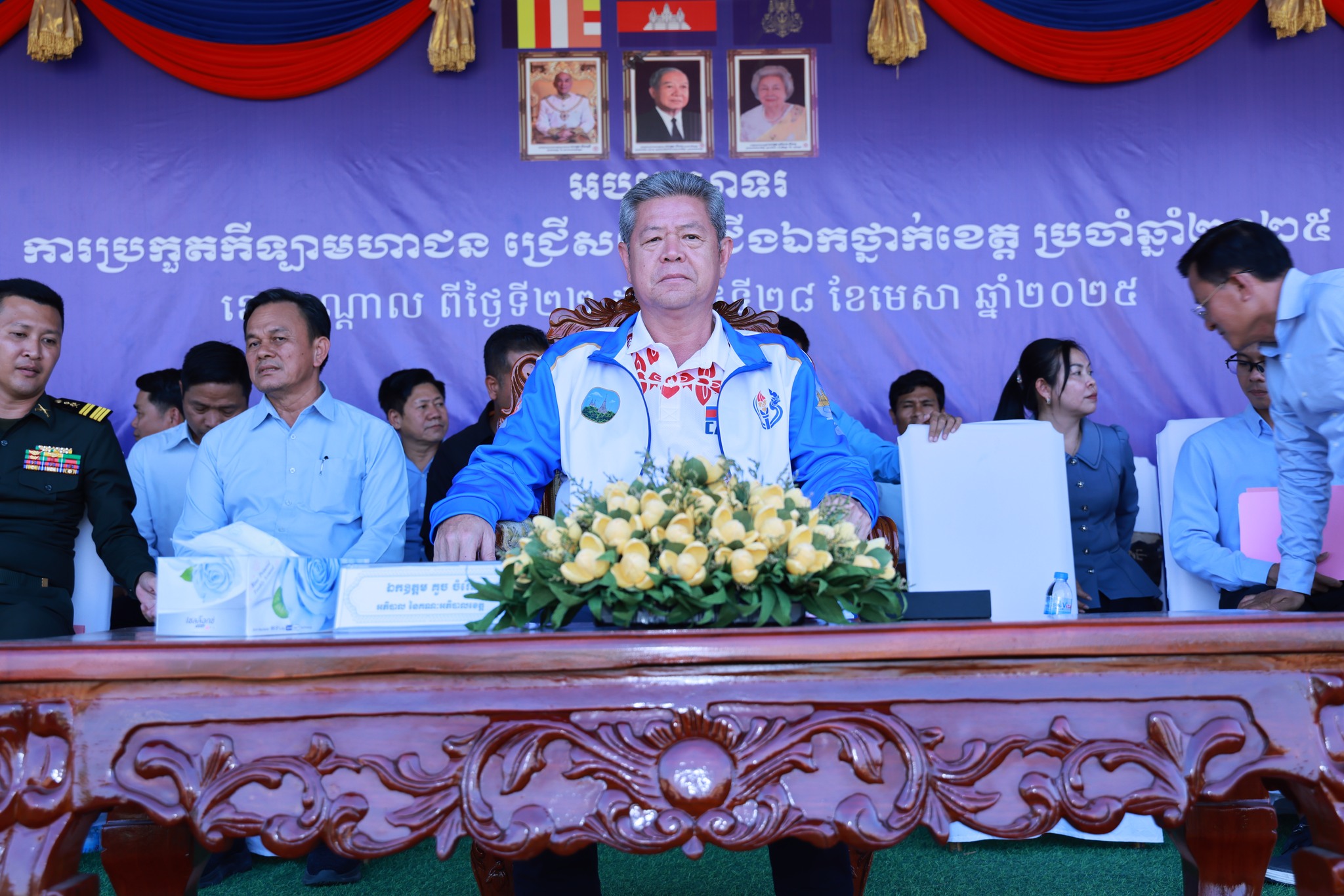 អភិបាលខេត្តកណ្ដាល អំពាវនាវដល់ប្រជាពលរដ្ឋ និងយុវជន ចូលរួមលេងកីឡាទាំងអស់គ្នា ដើម្បីចៀសផុតពីជំងឺផ្សេងៗ