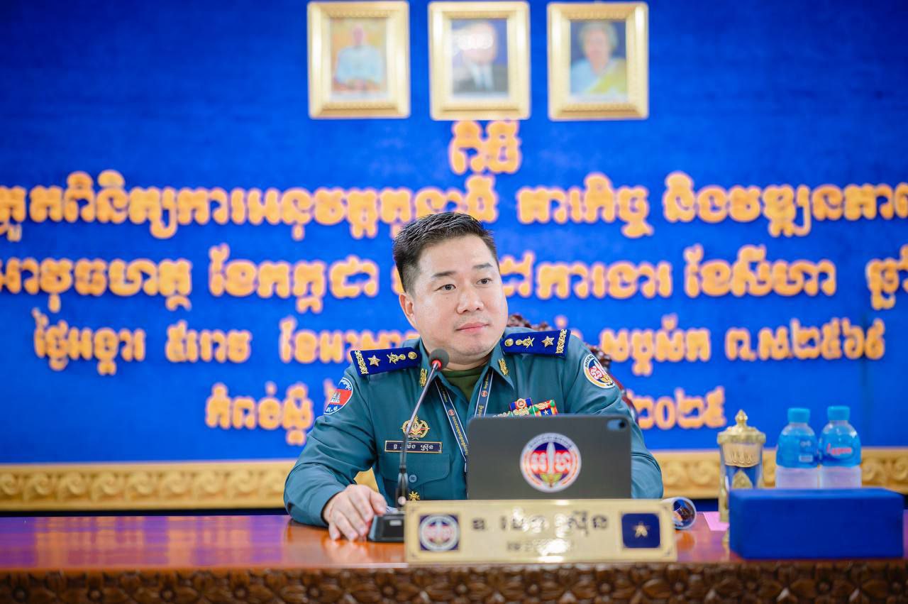 លោក ឧត្តមសេនីយ៍ត្រី ម៉េង ស្រ៊ុន មេបញ្ជាការ កងរាជអាវុធហត្ថខេត្តកំពង់ស្ពឺ អញ្ជើញដឹកនាំកិច្ចប្រជុំត្រួតពិនិត្យការអនុវត្តតួនាទី-ភារកិច្ចការងារ កងរាជអាវុធហត្ថខែកក្កដា ទិសដៅការងារខែសីហា ឆ្នាំ២០២៥