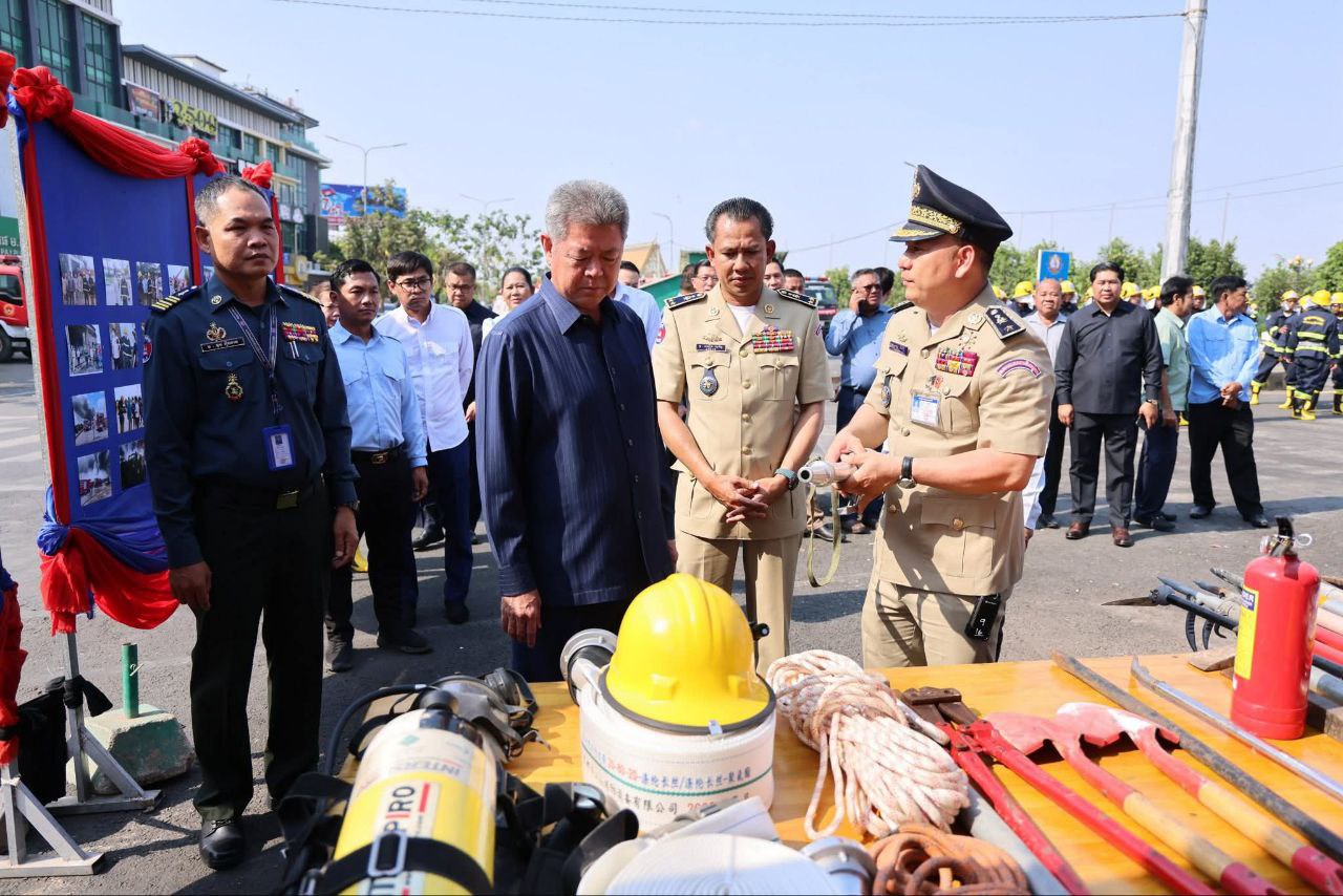 ឯកឧត្តម គួច ចំរើន បានជំរុញដល់ស្នងការនគរបាលខេត្តកណ្ដាល ! ត្រូវពង្រីកការបណ្ដុះបណ្ដាល ជំនាញបង្ការ ទប់ស្កាត់ ពន្លត់អគ្គីភ័យ និងសង្គ្រោះ ទៅកាន់អាជ្ញាធរមូលដ្ឋាន !!!